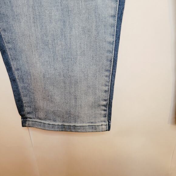 Soft Surroundings womens two tone light and dark blue straight leg jeans size 16 - Picture 7 of 11
